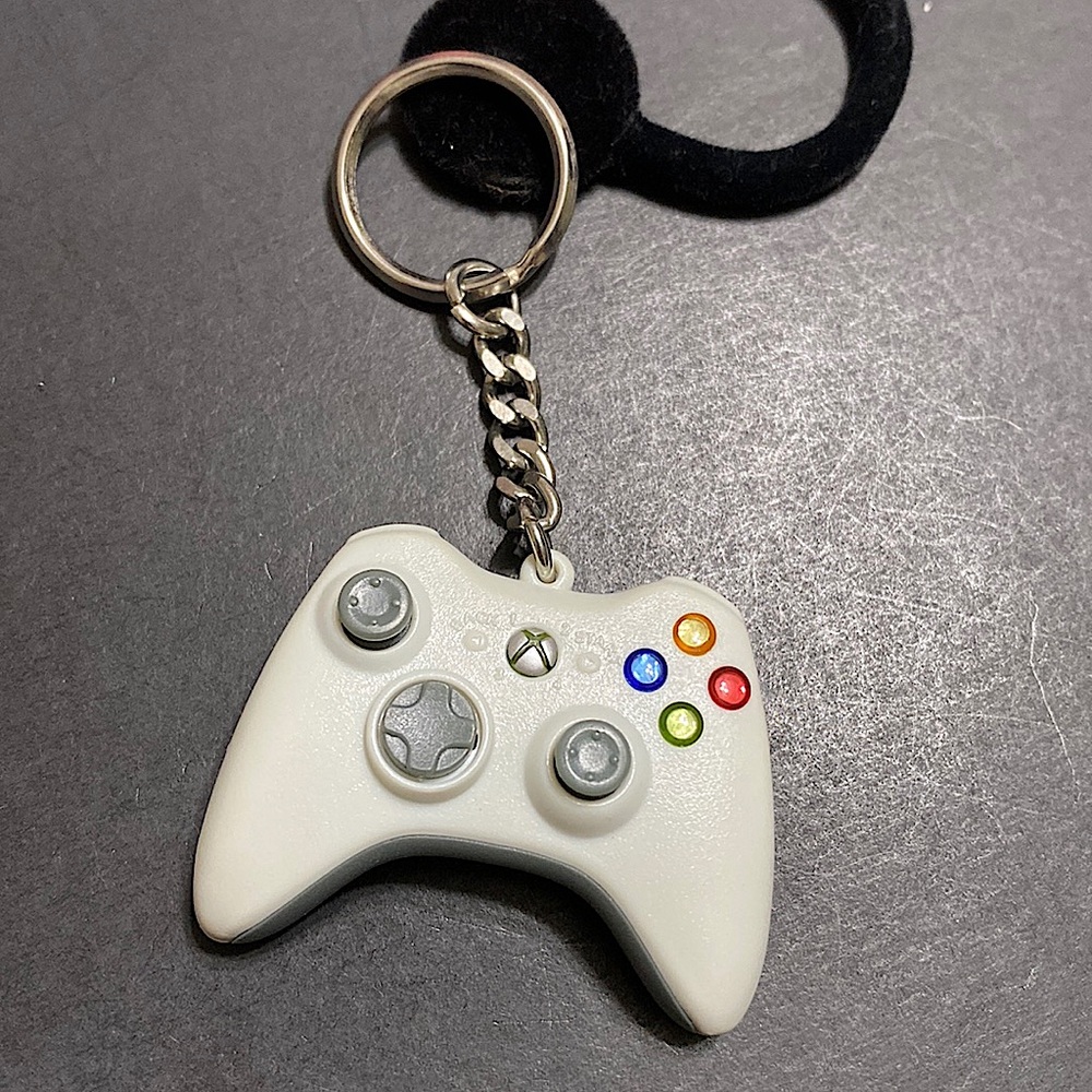 Old Joystick Design Keychain - image 1